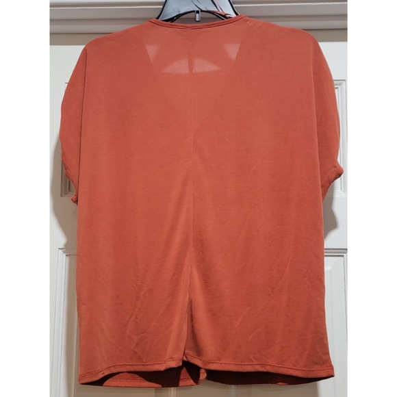 NWOT Women's New Simply Vera,Vera Wang Top. Size M. Burnt Orange color - Picture 3 of 6